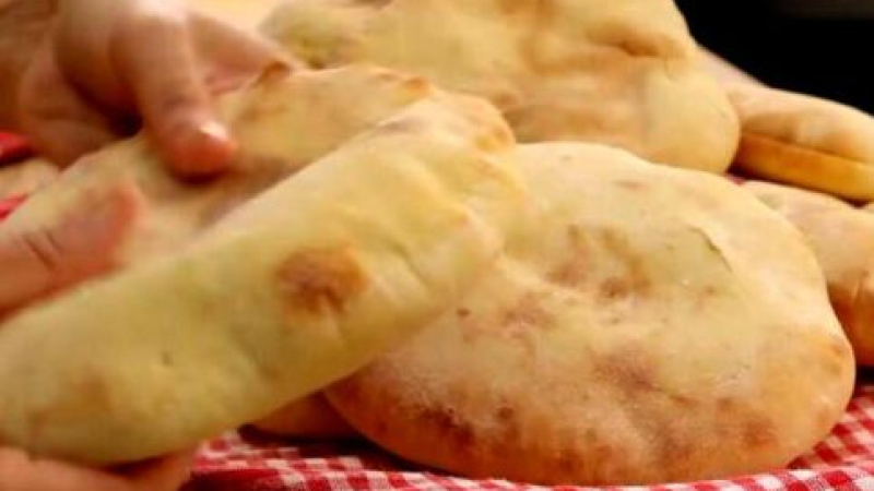 Турски самуни - 5 минути печене и хляб не ти трябва
