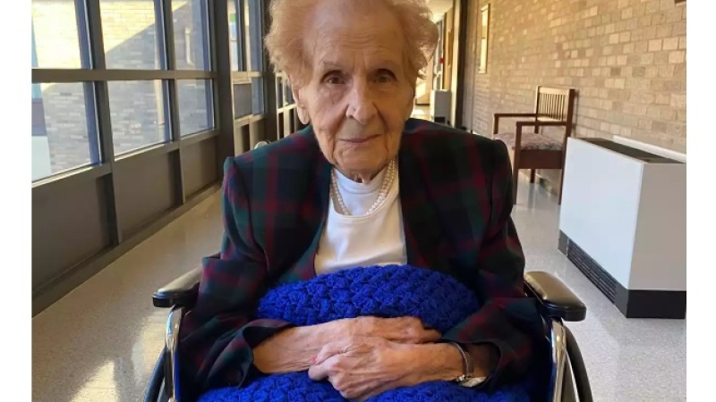 Стана ясно за необичайната тайна на дълголетието на 109-г. жена СНИМКИ