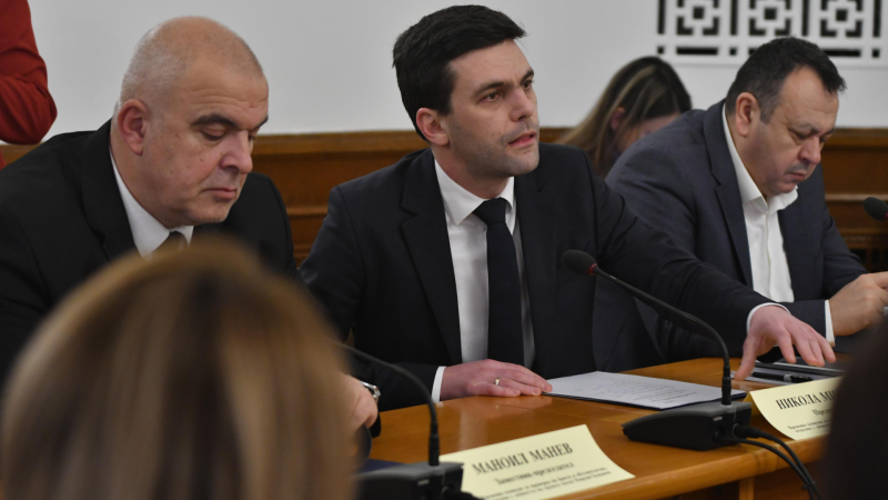 Никола Минчев: Разпитваните в комисията за Нотариуса се страхуват да говорят с имена 