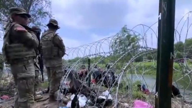 Тексас вдига военна база на границата с Мексико 