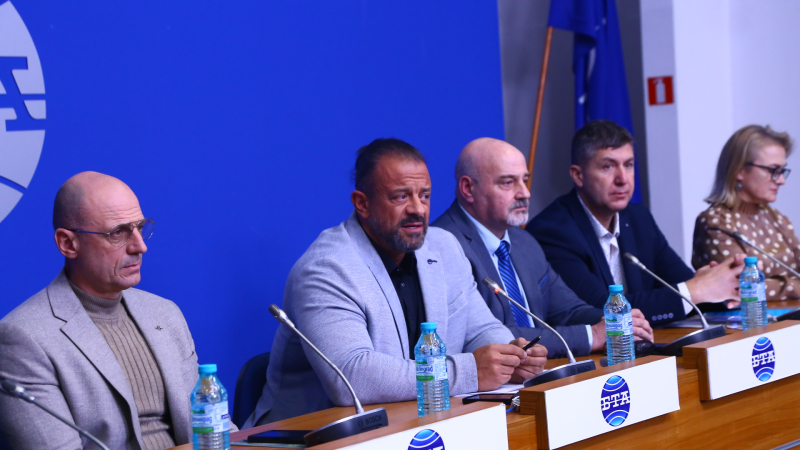 Алибегов и компания готови на крайни мерки заради перките в Черно море СНИМКИ