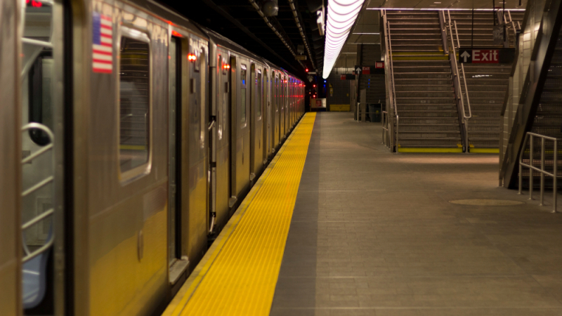 Зловеща находка в метрото на Ню Йорк