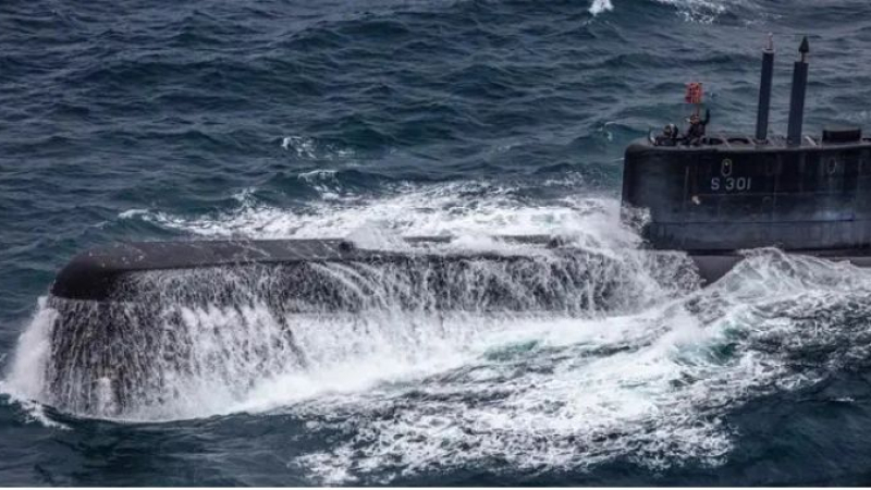 Какво става?! НАТО преследва вражески подводници в северните райони на Европа