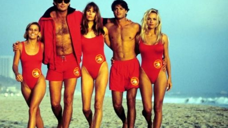 Помните ли горещата Никол от "Спасители на плажа"? Преживя огромен кошмар и сега е неузнаваема ВИДЕО