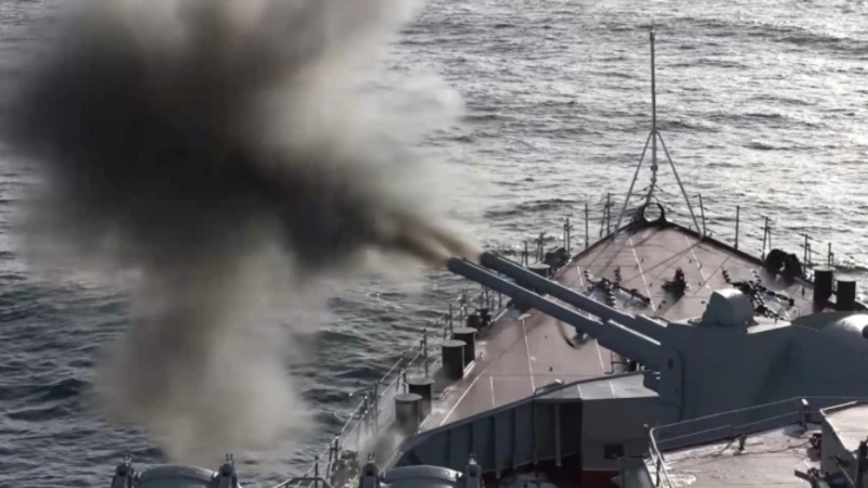 Bild: Русия отвръща на удара в Черно море, започна лов на...