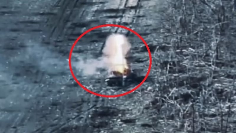 Зрелищно ВИДЕО! Украински войници унищожават руски танк Т-80 