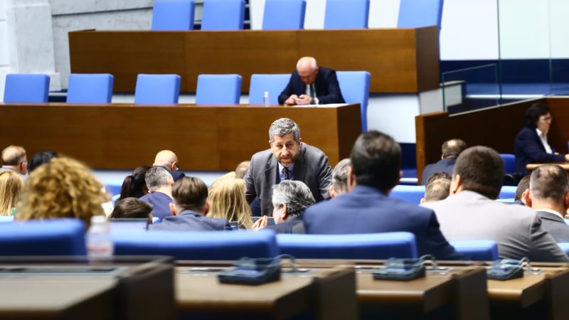 ЦИК обяви официално кой сяда в депутатския стол на Христо Иванов