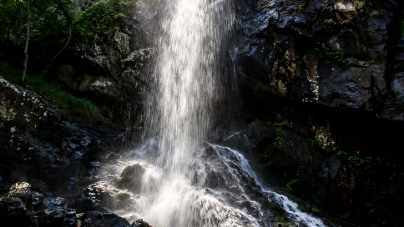 Да се разхладим край този чуден водопад до София 