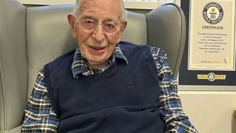 Преживял две световни войни: Най-старият мъж в света каза рецептата за дълголетие