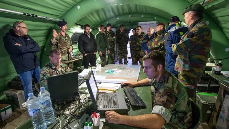 Столтенберг: Членове на НАТО са изпратили военни съветници в Украйна