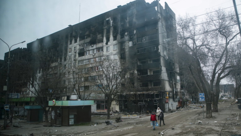 The Economist с тревожна новина за украинците, жална им майка 