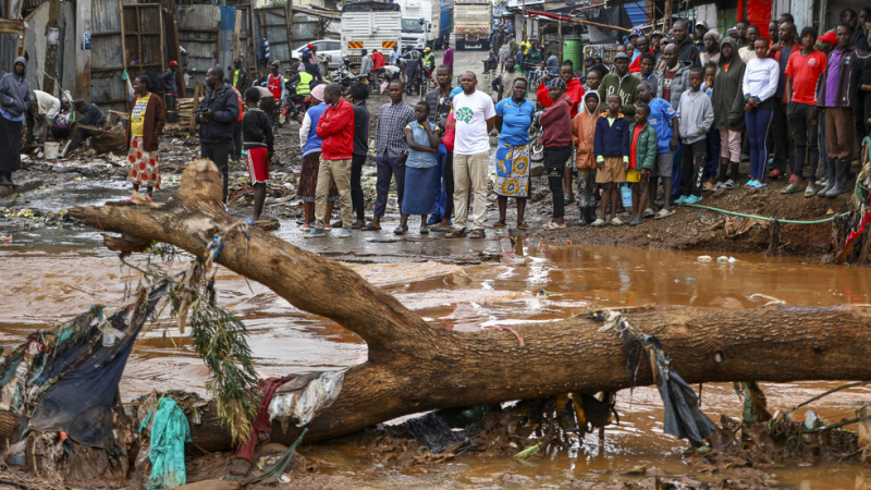 Невиждани наводнения в Кения взеха десетки жертви СНИМКИ