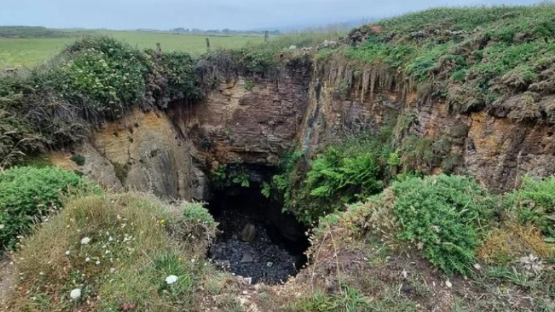 Загадъчно: 250-километрова дупка е затъмнена в Google Maps и се случват странни неща 