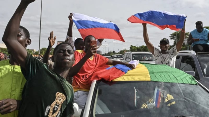 Bloomberg: Русия взе на мушка "златна мина" в Африка