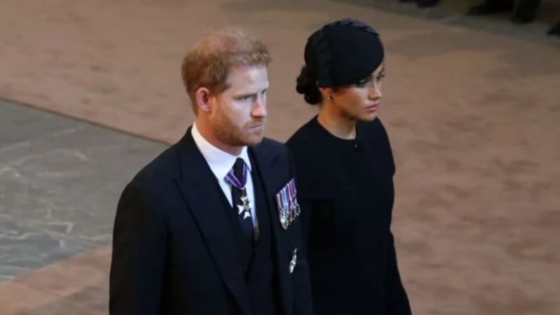 Британското кралско семейство се тресе от страх, Меган и Хари с чудовищен акт