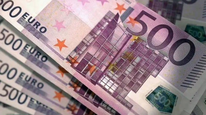 Централните банки по света намалиха валутните резерви в евро със 100 милиарда