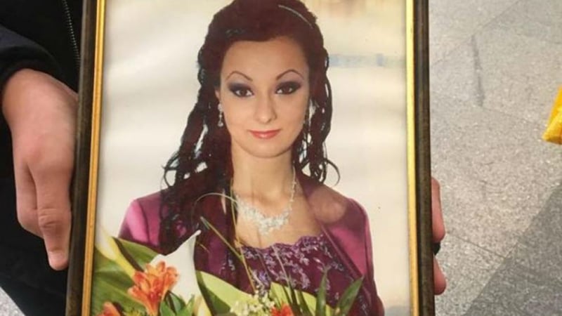 13 години след смъртта на 19 -г. родилка Деяна: Тепърва гледат експертизи 