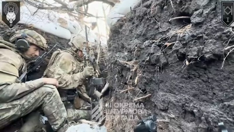 Бойци от 3-а щурмова бригада превзеха руски позиции край Харков СНИМКИ