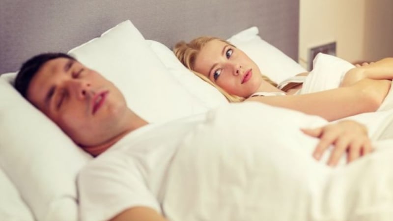 Съпруга проплака: Всяка нощ мъжът ми ходи в спалнята на родителите си, за да...