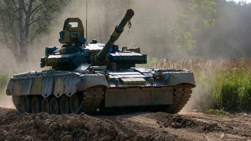 Точни сметки: Ето кога на Русия ще й свършат танковете!