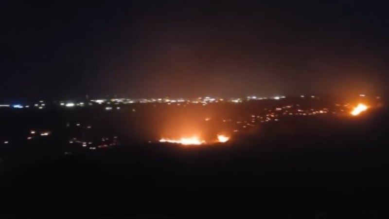 Огнен ад на три гръцки острова! Евакуираха над 10 000 туристи ВИДЕО