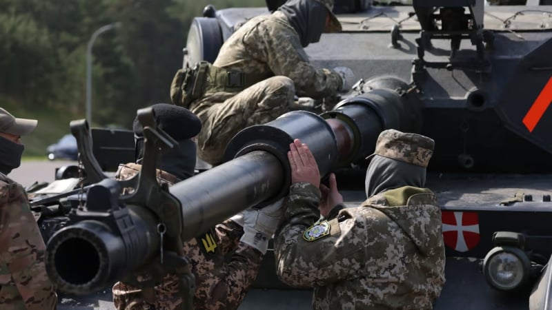 Ройтерс: Германия възнамерява да намали наполовина военната помощ за Украйна 