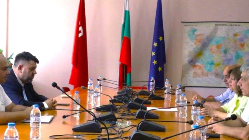 Зафиров към левите партии: Трябва да намерим път едни към други в името на България - моментът е исторически
