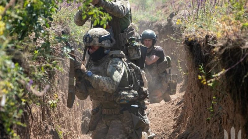 „Експлозивна“ нощ: Украйна с мощна атака, „Геният“ издаде какво се случва на фронта КАРТИ