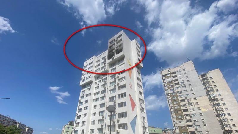 Огнен капан в блок в Бургас, деца пищят за помощ от 11-ия етаж...