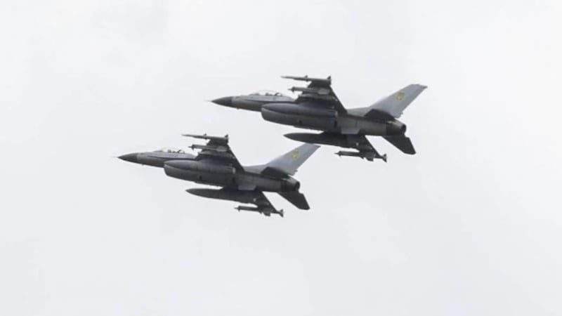 NYT: Украйна няма да може да използва повече от 10 самолета F-16, ето защо