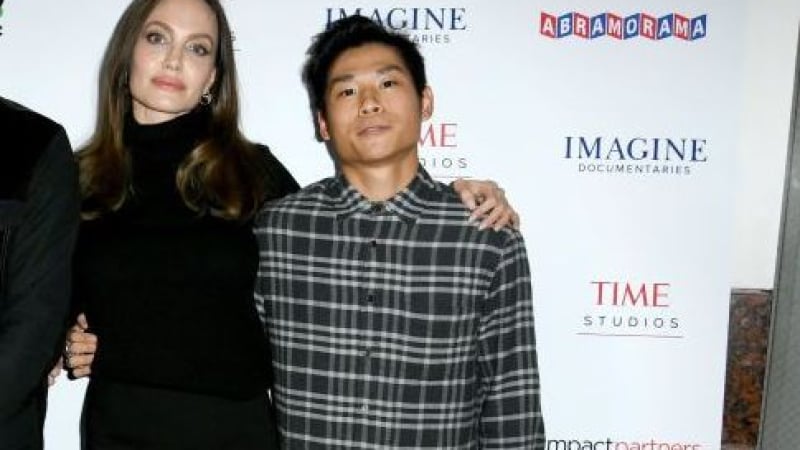 Гореща новина за потрошения син на Брад Пит и Анджелина Джоли