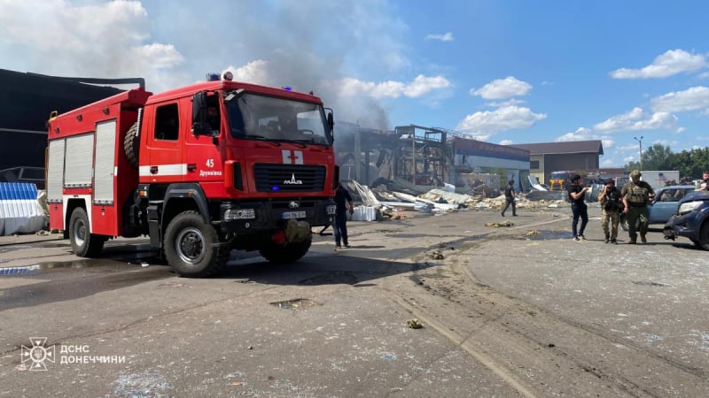 Терор и варварство: Драстично нарасна броят на жертвите от удара по супермаркет в Украйна 