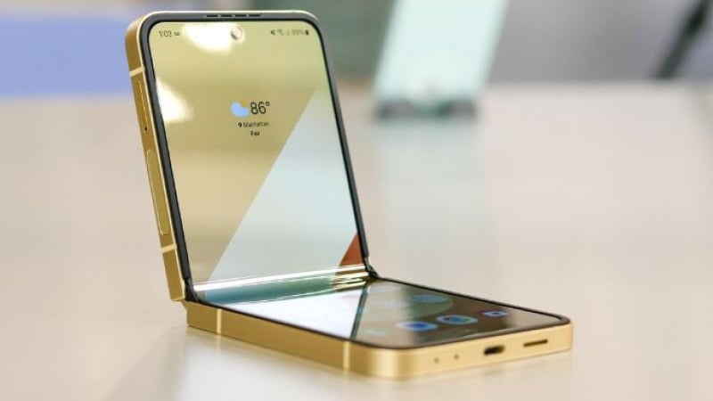 Samsung Galaxy Z Flip6 – стил, функции и иновации в един различен смартфон