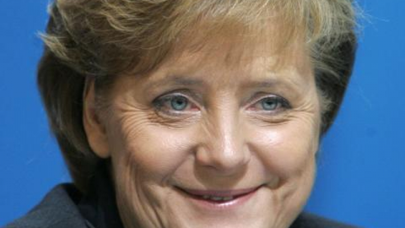 20 000 посетиха Бундестага в деня на отворените врати, Меркел посреща още гости днес