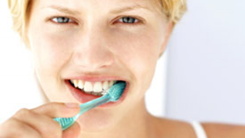 8% от българите не си мият зъбите 