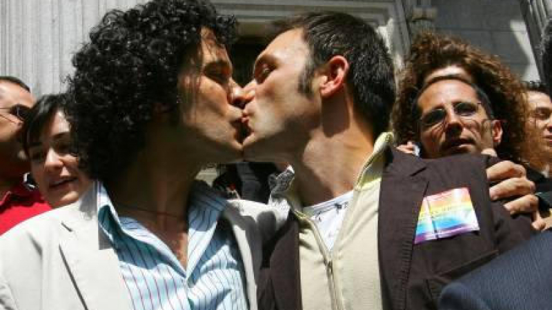 Гърция не разрешава хомосексуалните бракове
