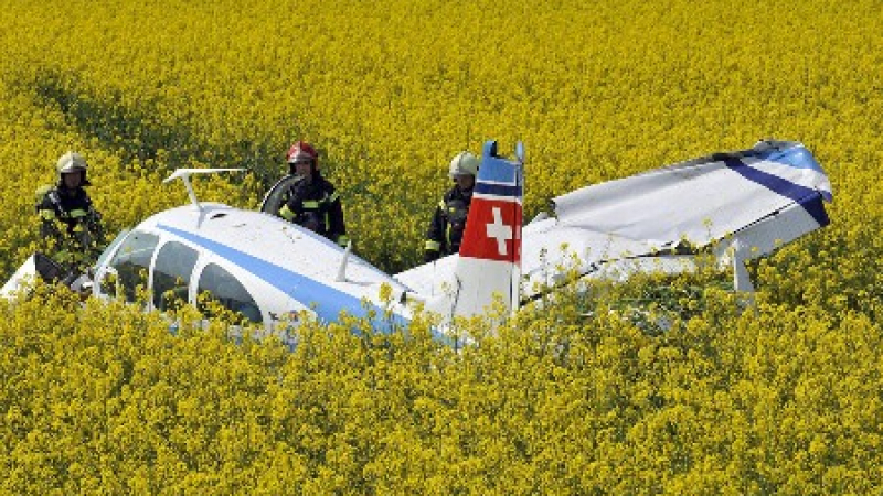 Две жертви на самолетна катастрофа в Швейцария