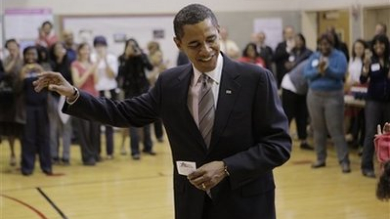 Съперниците гласуваха, Обама поведе символично