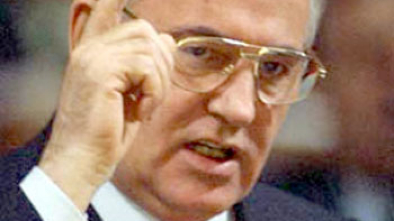 Горбачов се надява Обама да извърши ”перестройка” в САЩ