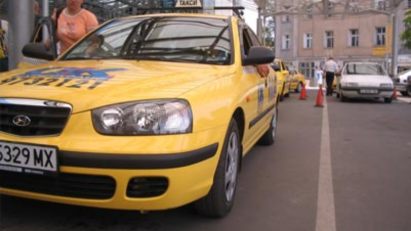 Втора санкция от 150 000 лв. за таксиджии имитатори 