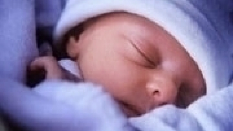 Роди се първото бебе, заченато след диагноза на неоплодена яйцеклетка