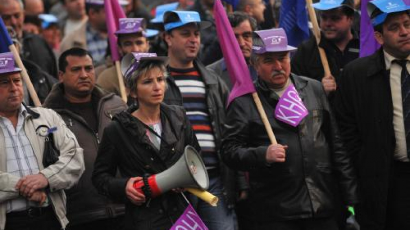 Представители на протестиращите от "Кремиковци" са в МИЕ
