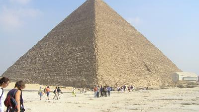 Пирамида на 4000 години откриха в Египет