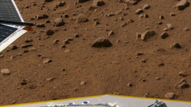 Знаменитият марсоход “Феникс” завърши мисията си на Марс и се изключи