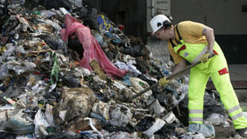 Кризата с боклука удари Великобритания 