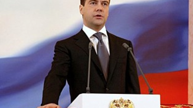 Медведев: Доставките на газ гарантирани само с акредитив