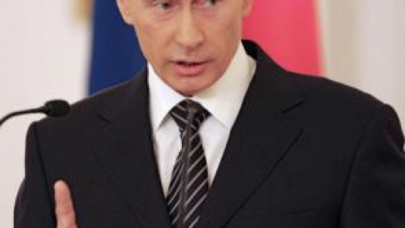 Картина на Путин продадена на търг за 37 млн. рубли