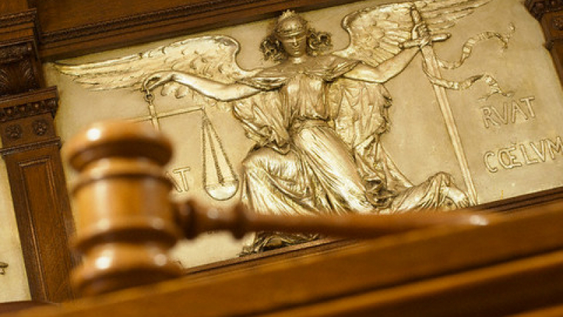 Виновните за кризата от Уолстрийт отиват на съд
