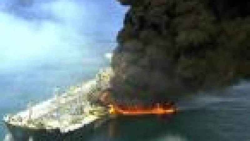 Танкер с газ пламна в Персийския залив