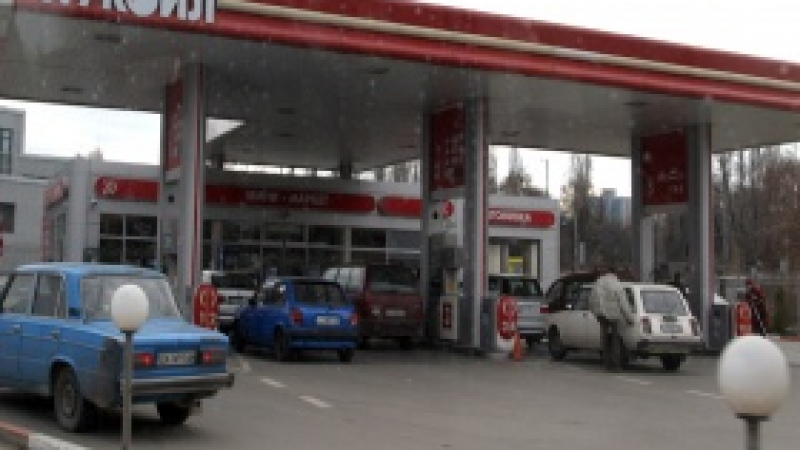 „Лукойл” вдигна цените на бензина и пропан-бутана